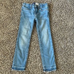 Old Navy ballerina stretch jeans. Size 5T.